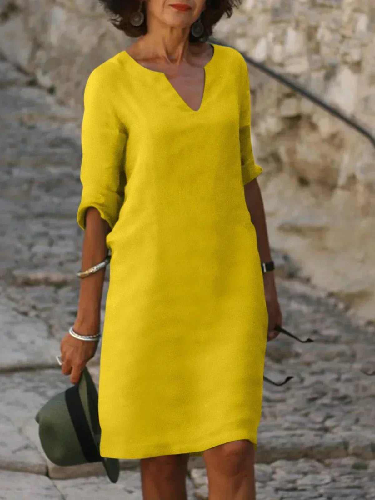 Maria | Robe élégante avec décolleté en V